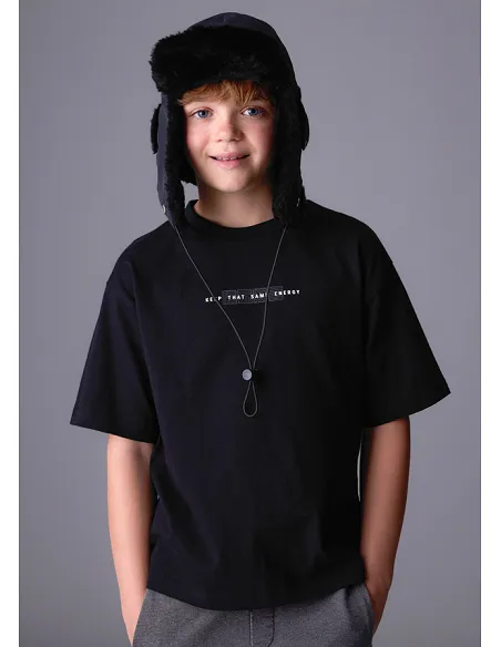 Camiseta m/c print relieve - Negro     